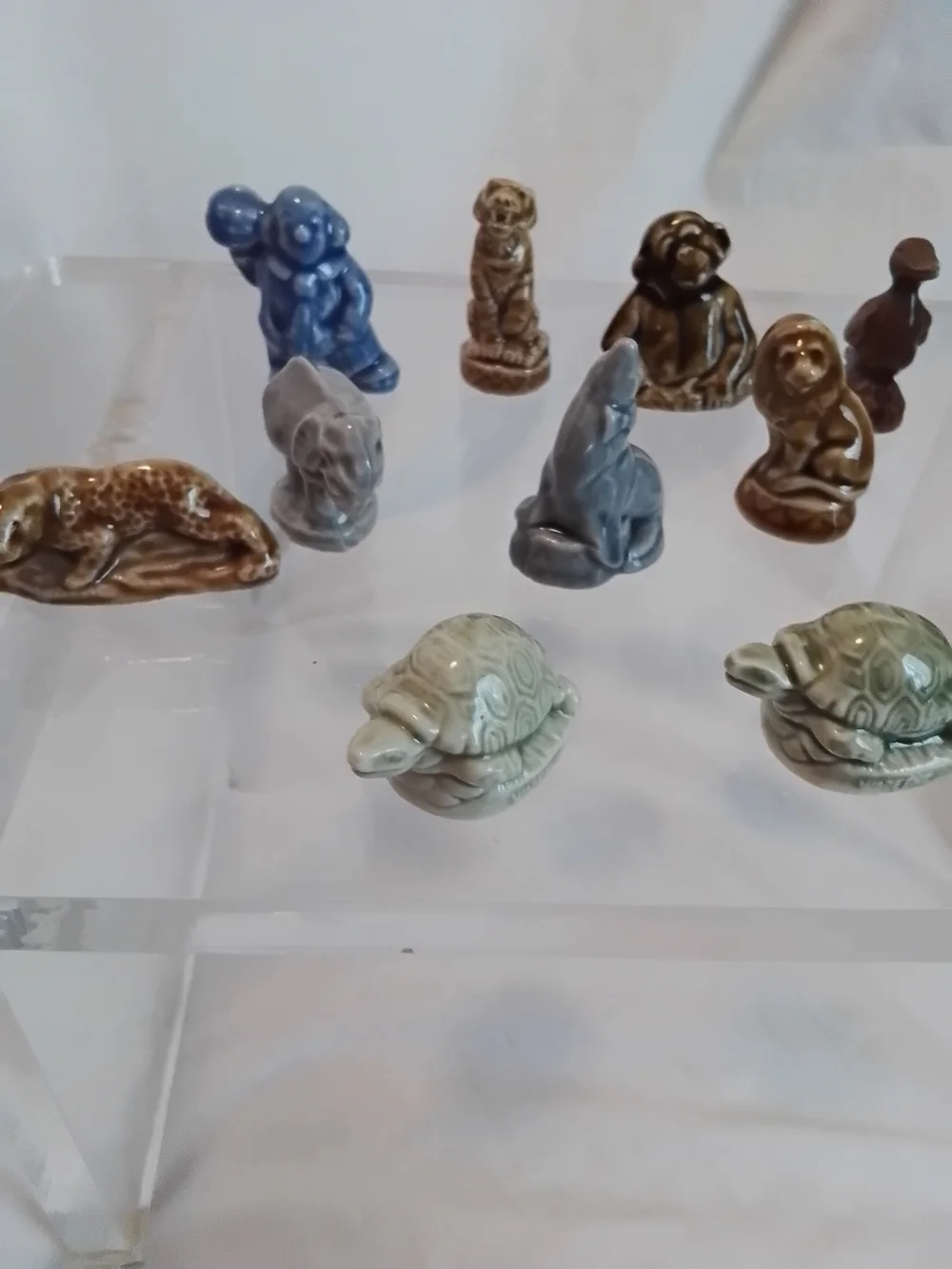 Red Rose Tea Small Glazed Ceramic Animal Figurine Set - Multi-Color